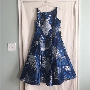 NWT Adrianna Papell blue/white Arcadia party dress